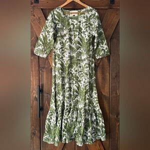 Fox & Hen Green and White Floral Long Sleeve Dress
